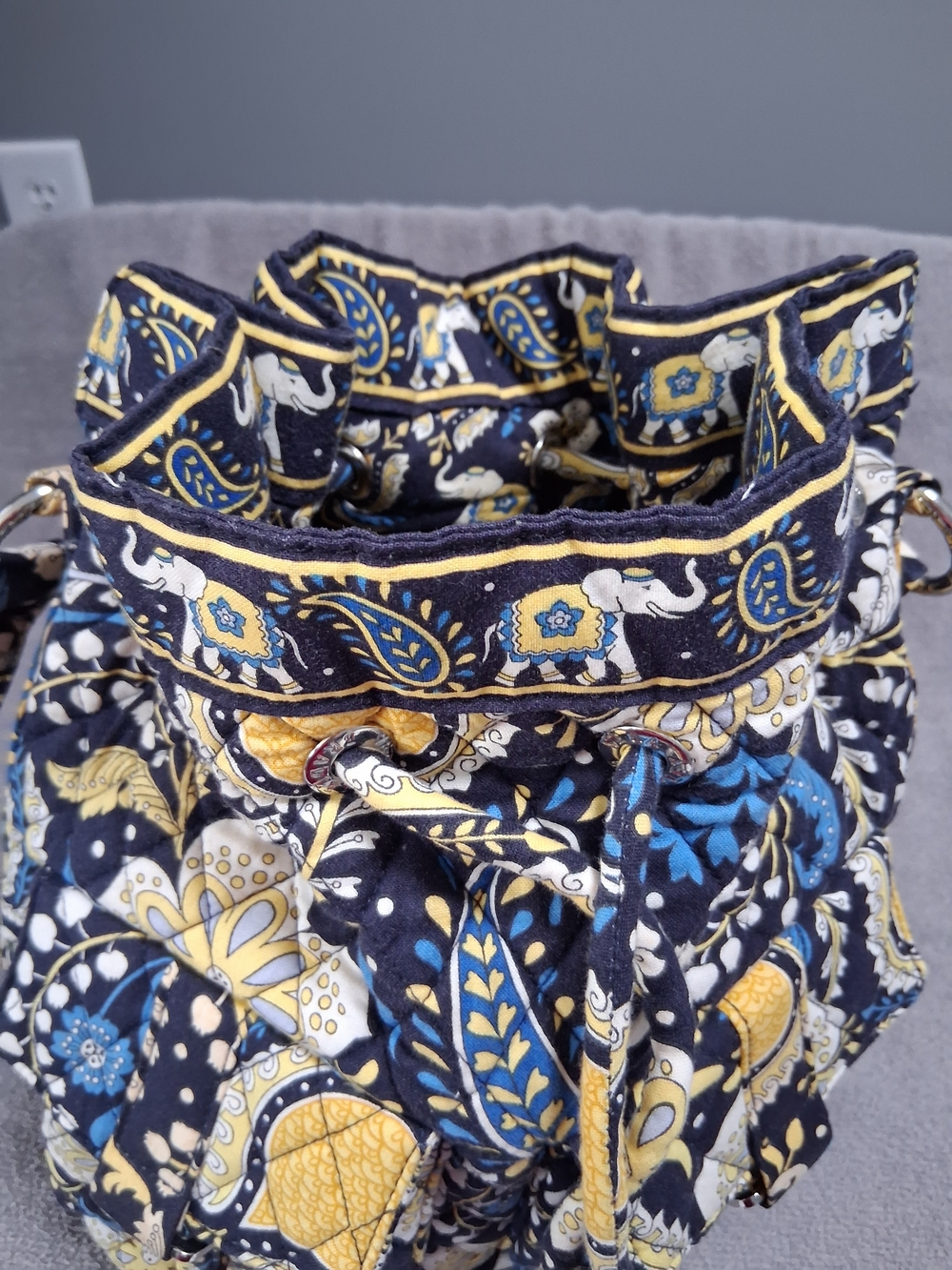 Vera Bradley Ellie Blue & Yellow Elephant Drawstring Crossbody Bag flap pockets - Picture 10 of 11